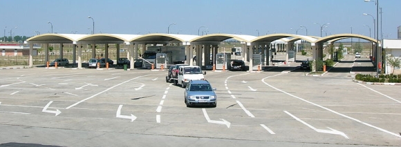 Our borders are trivial to sneak across